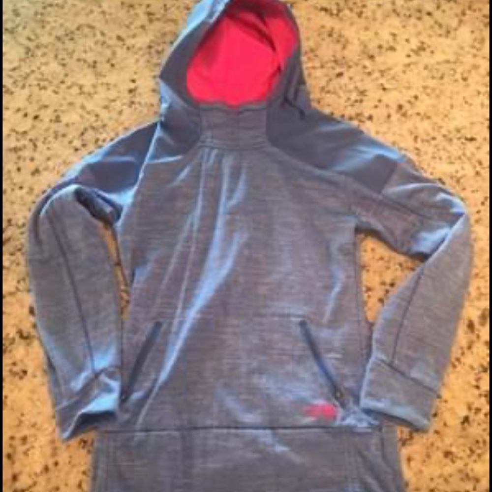 North face pullover